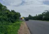 देगलूर-नांदेड महामार्गावर वझरगा येथील मण्याड नदीच्या वळणावर अपघाताचे सावट; झाडे-झुडपांमुळे वाहनधारकांचे जीव धोक्यात!