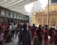 नाताळच्या सलग सुट्टयांमुळे संतनगरी हाऊसफुल्ल एक लाखाहून अधिक भाविकांनी घेतले श्रींचे दर्शन 