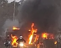 नागभीड ब्रह्मपुरी हायवे वर  चालत्या डिझेल टँकर ला लागली आग 