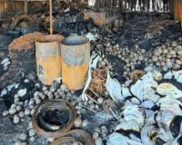 लोह्यातील तीन दुकानास लागली आग; आगीत लाखोचे नुकसान