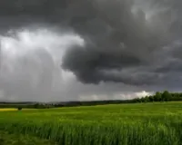 जिल्ह्यात मेघगर्जनेसह वादळाचा अलर्ट! पुढील तीन तासात हवामान खात्याचा इशारा