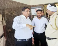 नांदेड येथील सार्वजनिक बांधकाम विभागाच्या मुख्य अभियंत्यांच्या  कार्यालयात 