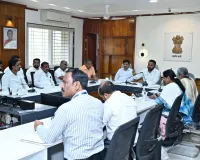 पत्रकारांच्या आक्रमकतेमुळे आणि उपोषणाच्या इशाऱ्यामुळे प्रशासनास जाग