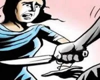 चाकू हल्ल्यातील आरोपी अद्याप फरार 
