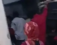 अपघातग्रस्त ट्रकमुळे ट्रॅव्हल्सचा भीषण अपघात; रस्त्याच्या कडेला उलटून एका प्रवाशाचा मृत्यू, दहा जखमी 