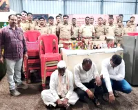 सोलापुरात अवैध हातभट्टी व मद्यविक्रीविरोधात धडक कारवाई; २३.५६ लाखांचा मुद्देमाल जप्त