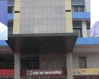 धानोरकरांचा बाऊन्सर वडेट्टीवरांनी हायकोर्टाद्वारे टोलवला..!