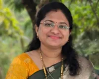 चौथीत पाहिलं डॉक्टर होण्याचं स्वप्न... आज स्वतःचं रुग्णालय उभं केलं..