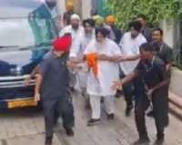नांदेड येथे शिरोमणी अकाली दलाचे अध्यक्ष सुखबीरसिंग बादल यांच्यावर हल्ला 