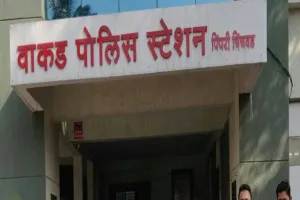 कौटुंबिक वाद न्यायालयात , म्हणून जातपंचायतीने  कुटुंबावरच बहिष्कार !