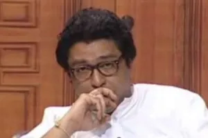 राज ठाकरेंवर 2008 मध्ये दाखल गुन्ह्यात बीडच्या कोर्टाने जारी केलं अजामीनपात्र वॉरंट