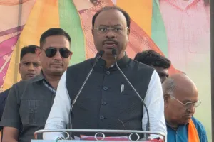 ही निवडणूक  वरोड्याच्या  विकासाची,लाडकी बहीण योजना बंद न करता अधिक मजबूत होणार : चंद्रशेखर बावनकुळे यांचे प्रतिपादन..!