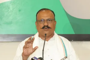 Breking News : बारामती पोटनिवडणुकीतून काँग्रेसची माघार : हर्षवर्धन सपकाळ 