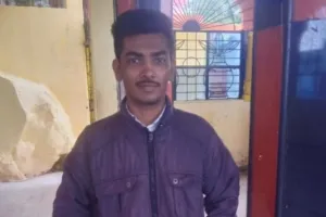 घराचा स्लॅब भरताना तरुणाचा तोल जाऊन पडून मृत्यू; पैठण तालुक्यातील पाचोड येथील दुर्दैवी घटना