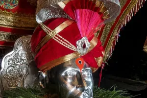 गुरुपौर्णिमेनिमित्त शेगावी हजारो भाविक  भक्तांनी घेतले श्रींचे दर्शन