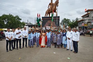 ढोल-ताशांचा निनाद लेझीमचा थरार अन् भोकरदनच्या रस्त्यावर दुमदुमला ‘तिरंगा’