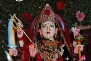 दुर्गामाता मंदिरातील दोन लाख रुपये किमतीच्या चांदीच्या मुकुटाची दिवसाढवळ्या चोरी..!