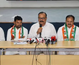 काँग्रेस प्रदेशाध्यक्ष हर्षवर्धन सपकाळांवर पोलिसांची पाळत, थेट बेडरुमध्ये घुसून हेरगिरी?