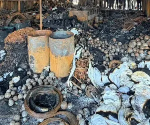 लोह्यातील तीन दुकानास लागली आग; आगीत लाखोचे नुकसान