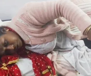 बंगाली कॅम्पमध्ये अपक्ष उमेदवाराची गुंडगिरी; भाजप महिला कार्यकर्तीचा विनयभंग व मारहाण