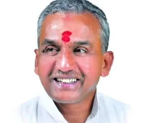 राजकीय अस्तित्व संपलेल्या माजी आमदार धोंडगे यांची शिवराज, दिलीप या पुत्रांसाठीची आजची  शेवटची धडपड