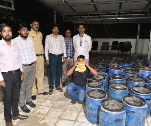 पोलीस प्रशासन व कृषी विभाग यांच्या संयुक्त कारवाईत अनधिकृत कीटकनाशकांचा 5 लाख 47 हजारांचा मुद्देमाल जप्त