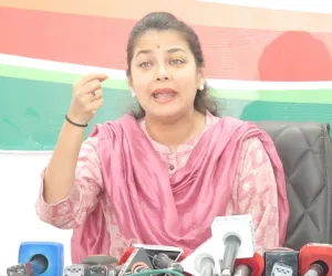 महिला आरक्षणावर खुल्या चर्चेस काँग्रेस तयार; मुख्यमंत्र्यांनी सांगावे कधी व कुठे चर्चा करायची? मोदींनाही चर्चेला बोलवा: खा. प्रणिती शिंदे