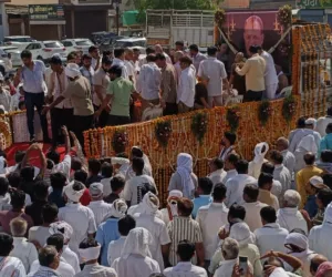 हजारो समर्थकांच्या उपस्थितीत लोकनेता सुरेशकुमार जेथलिया यांना साश्रू नयण्णांनी अखेरचा निरोप..!