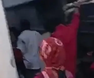 अपघातग्रस्त ट्रकमुळे ट्रॅव्हल्सचा भीषण अपघात; रस्त्याच्या कडेला उलटून एका प्रवाशाचा मृत्यू, दहा जखमी 