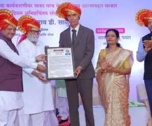वकिली पेशाला दिली समाजकार्याची जोड; उद्योजक मानसिंग पवार यांचे गौरवउद्गार